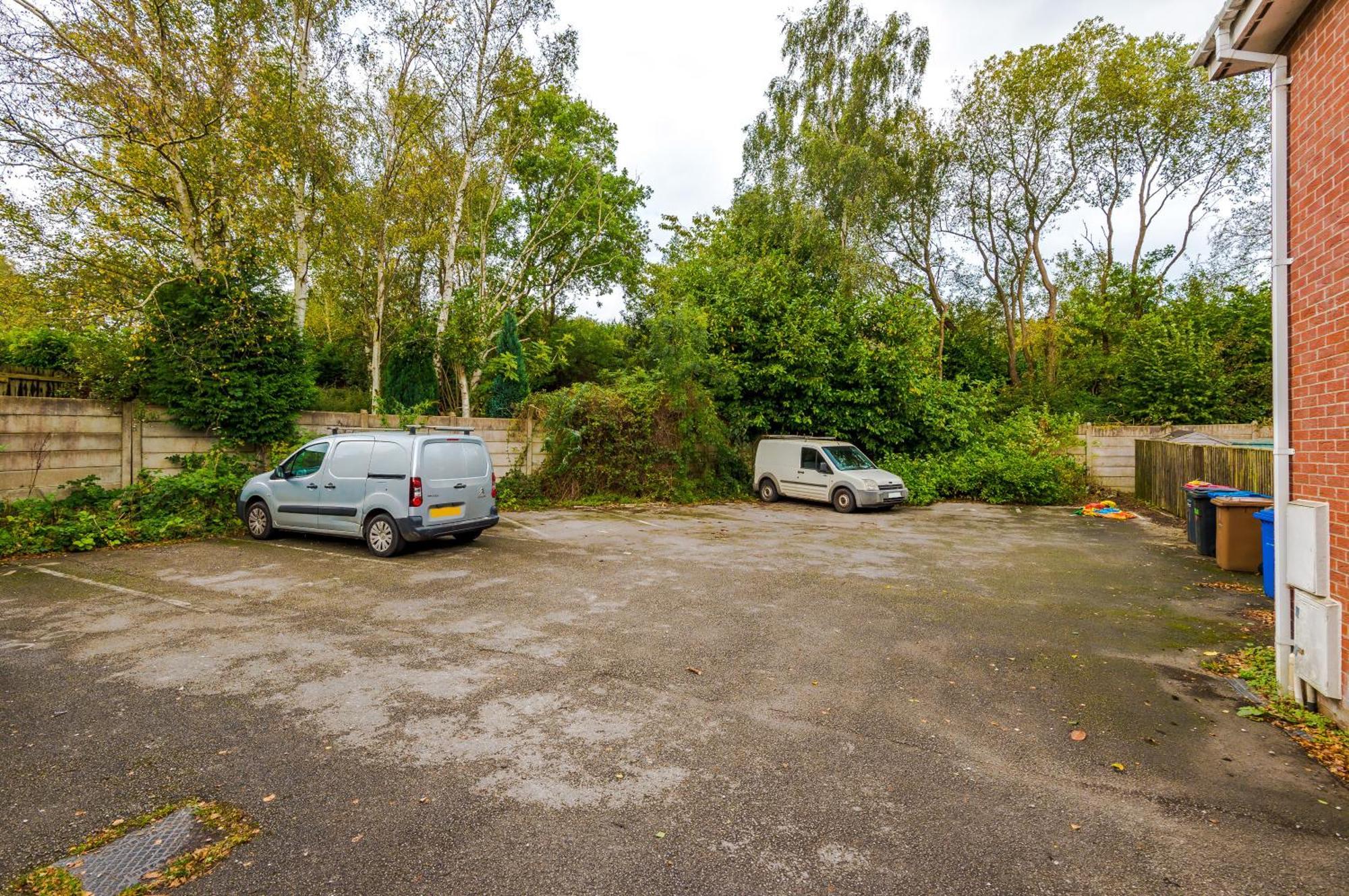 Manchester Comfortable 3 Bedroom House, Free Parking, Wifi & Disneyplus Worsley Eksteriør bilde